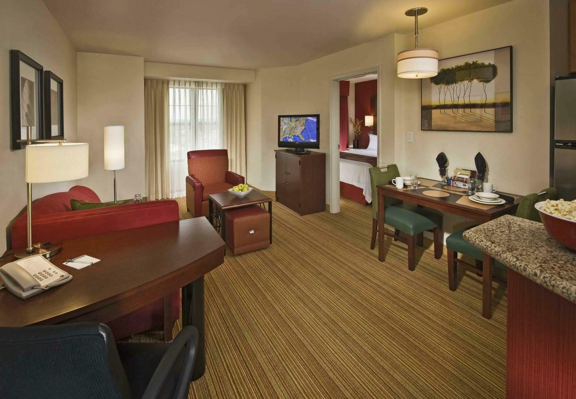 Residence Inn By Marriott Springfield Old Keene Mill Δωμάτιο φωτογραφία